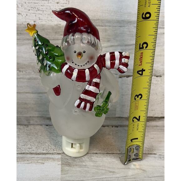 Snowman Night Light Holding Christmas Tree & Gift Works Great Unbranded - Picture 4 of 4